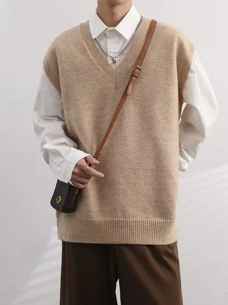 Winter Clothing Trends - ベスト ウエストコート ベージュ Vネック ニット セーター