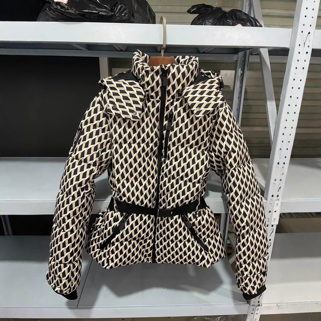 冬用ツーピーススキーセット、フード付きハイウエストパッド入り - Winter Clothing Pk のレビューと価格